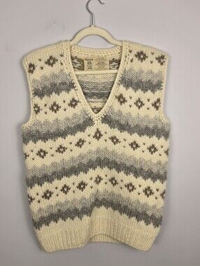 VTG Hilda Ltd Iceland 100% Pure Wool Knit Sweater Vest Mens M Fair Isle Geometri